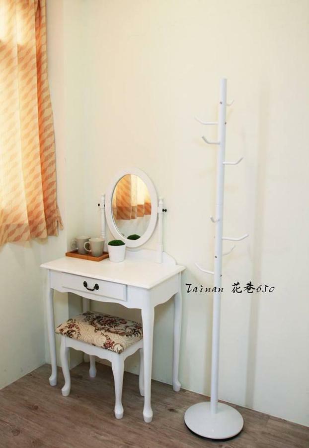 Flower Lane 650 Apartment Tainan Exterior foto